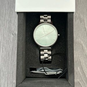 Nixon Kensington Watch